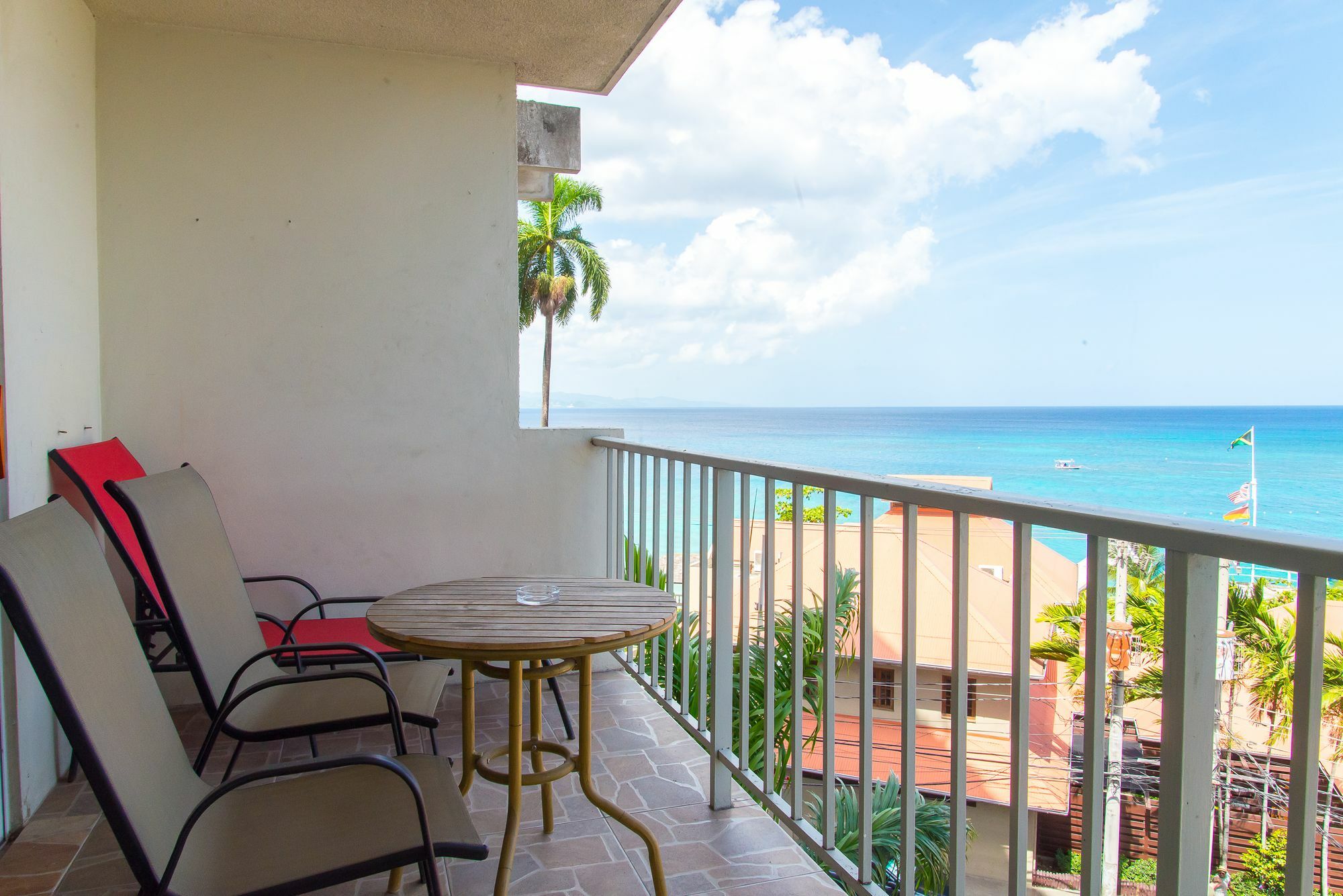Montego Bay Club Apartments Buitenkant foto