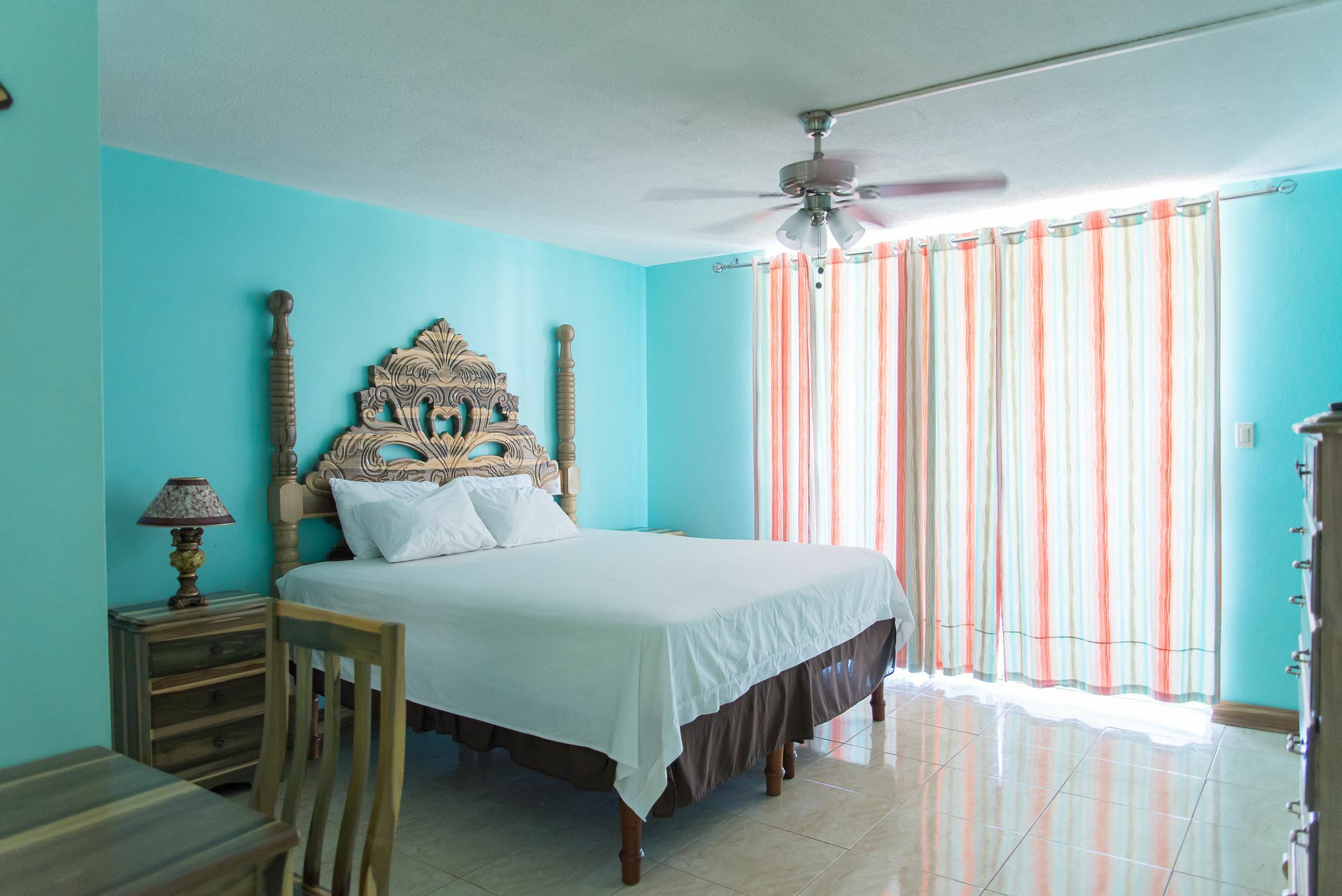 Montego Bay Club Apartments Buitenkant foto